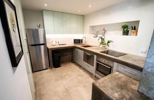 Woolloomooloo House | Industrial Warehouse Apartment