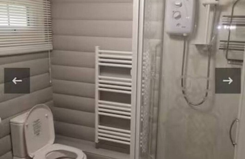 Ffestiniog Cabin | Mountain View 2 bed Log Cabin: Snowdonia Adventure