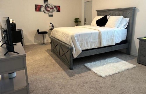 Glenwood House | Luxe Escape 3 mins from De Leon State Park