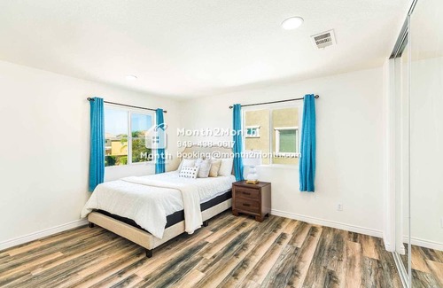 Mira Loma House | Retreat on Harrow #41457