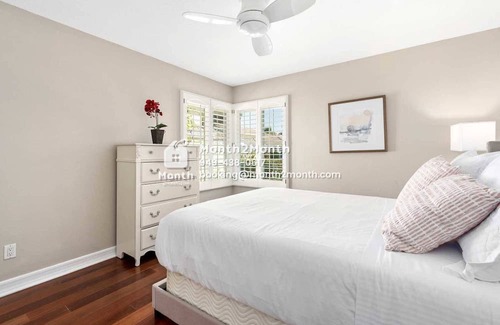 Woodbridge House | Charming Retreat on Cedarlake #41553