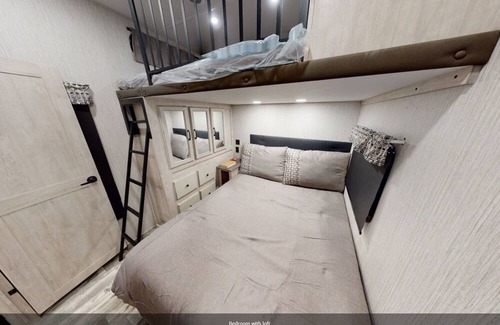 Freeport House | Family and Pet Friendly Vacation RV- Delivery only