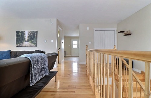 Moncton House | Cozy Home in Central Moncton WFH NBCC