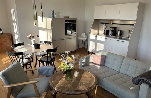 Dornumersiel Apartment | Einzigartiges Kaarnhaus im Gulfhof mit Charme auf Altem Hof
