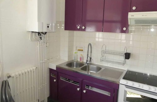 Bourges Apartment | Homerez - Beautiful studio for 4 ppl. at Bourges