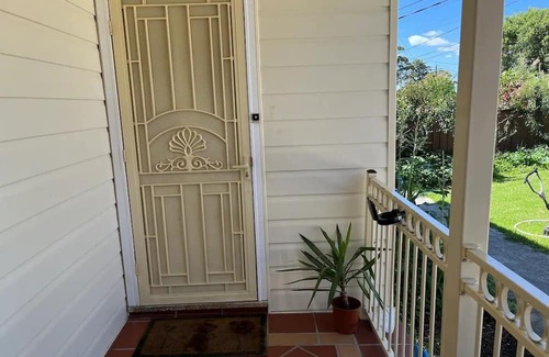 Cabramatta West House | Comfortable house @Mt Pritchard