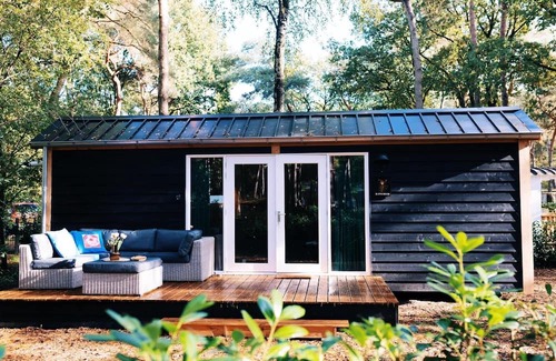 Zuidwolde House | Tiny Huisje op een Leuke Niet Massale Camping