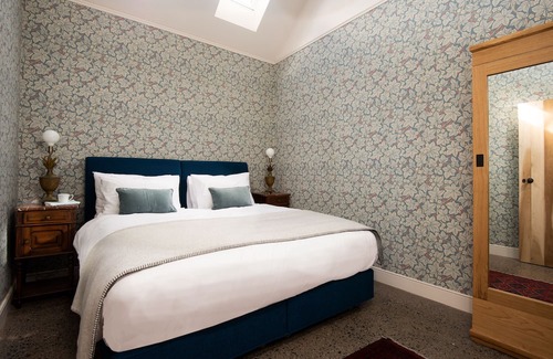 Haddington Apartment | SHEPHERD'S BOTHY AT PAPPLE STEADING - a luxury bolthole for 2 close to East Lothian's outstanding co