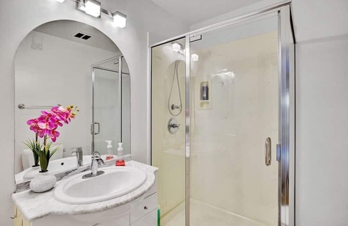 San Rafael House | 5BD San Rafael Retreat w/ Billiards, BBQ, & Views!