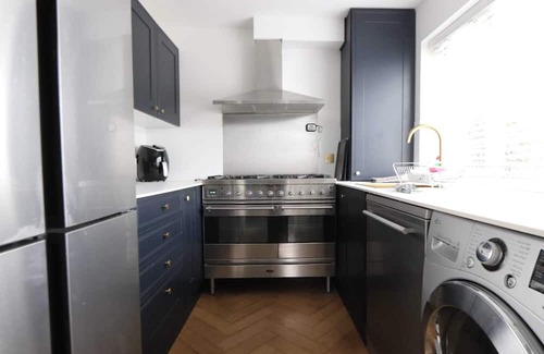 Barnstaple House | Hughes contemporary home in Barnstaple