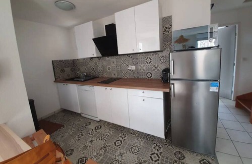 Carcans Plage House | Holiday Home 'Maison Carcans À 100m De La Plage' with Private Terrace, Private Garden and Wi-Fi