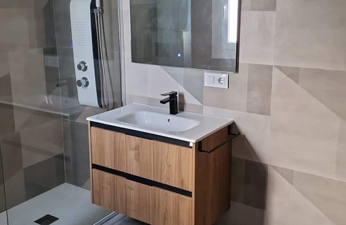 Almerimar House | Holiday Home 'Apartamento Gaviota 8' with Shared Terrace, Wi-Fi and Air Conditioning