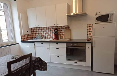 Saint-Leonard-des-Bois House | Gîte Entier Plein Centre de St Léo, 2 ch, 4 Pers