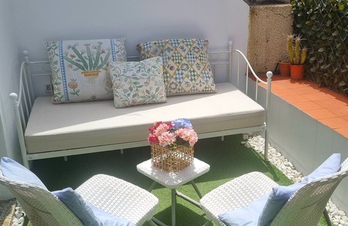 Santa Cruz de Tenerife Apartment | Relaxing terrace in the center, you can visit the island and strolling the city.