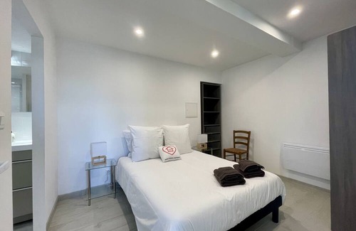 Arromanches-les-Bains Apartment | Bellavista by Melrose