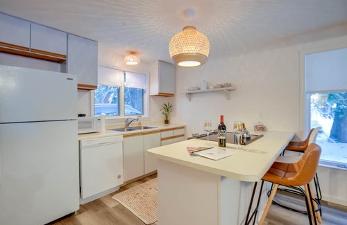 Conway Condo | Cozy Conway Retreat Near Skiing + Hiking Trails!