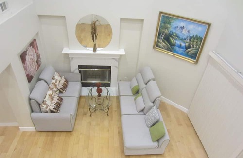 Claremont Hills House | Nice Area Magnificent 5 bed 4 bath Remodeled Single House
