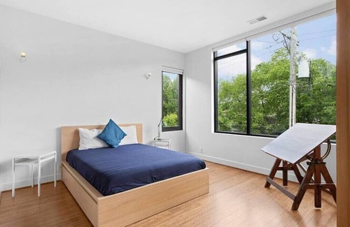 Butchertown Apartment | Nulu Harmony Haven: Urban Oasis