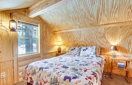Cascade Cabin | Bunkhouse-Cabin in the Woods of Cascade, ID