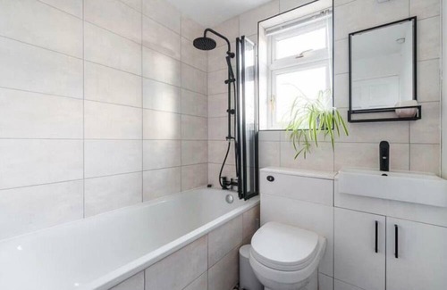 Littlemore Apartment | Guest Homes | Fairlie Flat