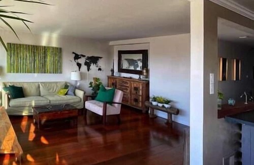Portola House | 4br/3ba Amazing View/Luxury/Free Parking/85"TV