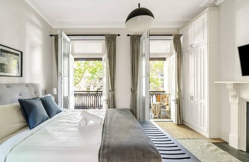 Surry Hills House | Multi Level Surry Hills Home with Terrace