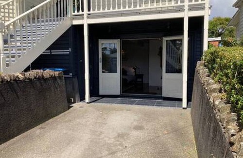 Grey Lynn Apartment | Stylish Grey Lynn studio