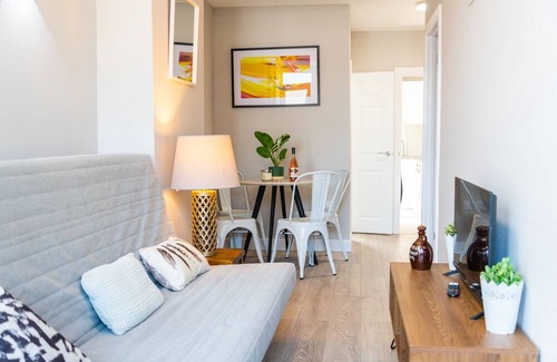 Maidstone House | Cosy 4 Bedroom Comfort Stay Home