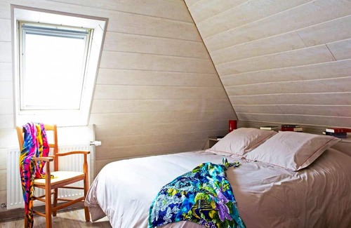 Plouegat-Moysan House | Homerez - Nice house for 6 ppl. with spa and terrace at Plouégat-Moysan
