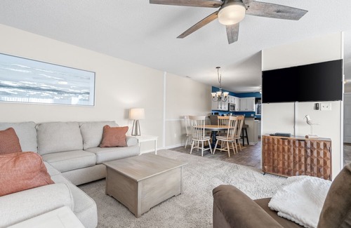 Little River Condo | Little River-3bd, 3.5ba, SLEEPS 10! Minutes to Sports Complex , Golf & Beach!