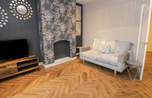 Llandudno Junction Apartment | APARTMENT 150, family friendly in Llandudno Junction