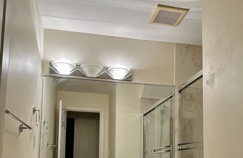 Sunset Apartment | SixPine - Private 1BR Suite
