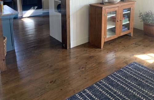 Ludington Cottage | Charming and Spacious Cottage. Beach access to beautiful Lake Michigan.