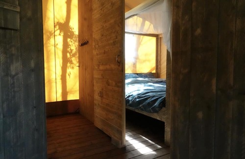 Revest-du-Bion Ski Chalet | Glamping Tent1: wild-life feeling with Provence touch 3 bedrooms (max. 6 guests)