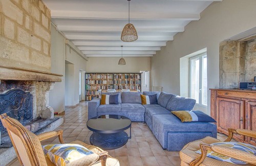 Rauzan House | Country Escape in Rauzan: Relaxation and Comfort in a Country House
