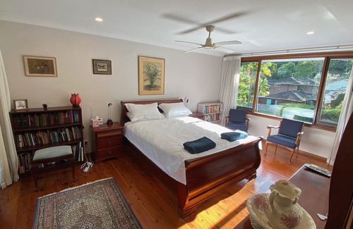 Frenchs Forest House | Spacious and Light Filled Home in a Bush Setting on Sydney's Northern Beaches