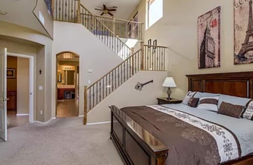 Surprise Farms House | Spacious Spring Training Home with 6 bedrooms, game room, pool and putting green