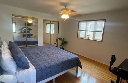 Poplar House | Nolibs Green Haven: Sleeps 12