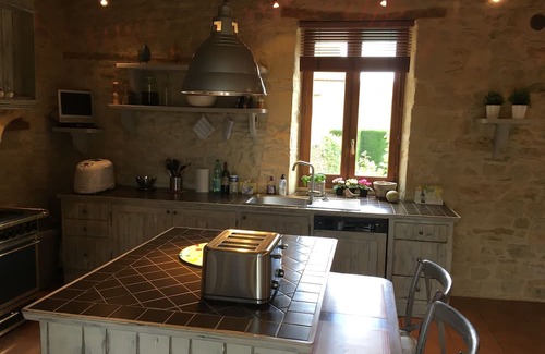 Salviac House | Tisane, Magnifique et Spacieuse Maison de Caractère Avec Piscine Privative