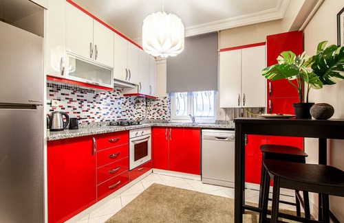 Osmanbey Apartment | Central and Convenient Flat in Sisli