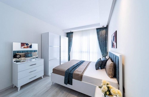 Kargicak Apartment | Modern Apartment with Shared Sauna in Alanya