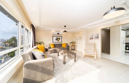 Kaleici Apartment | Missafir Exquisite Flat Near Hadrian's Gate