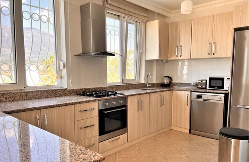 Kargicak Villa | Dazzling Villa with Private Pool in Alanya