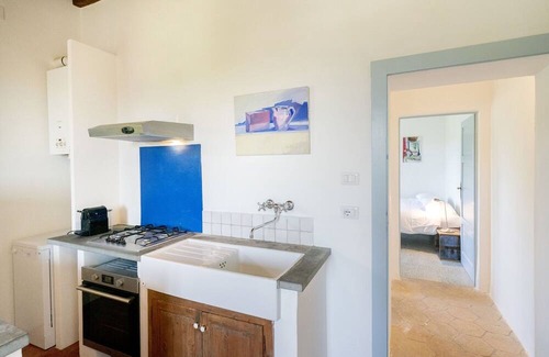 Vernazzano Basso Villa | Lovely apartment in villa with pool, WIFI, TV, patio, pets allowed and parking, close to Cortona