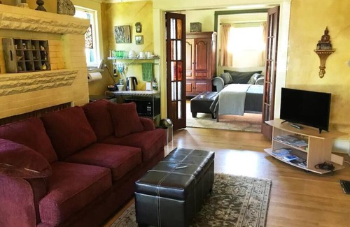 King Apartment | Cozy, comfortable 3-room "suite" in vibrant Alberta/Mississippi neighborhood.