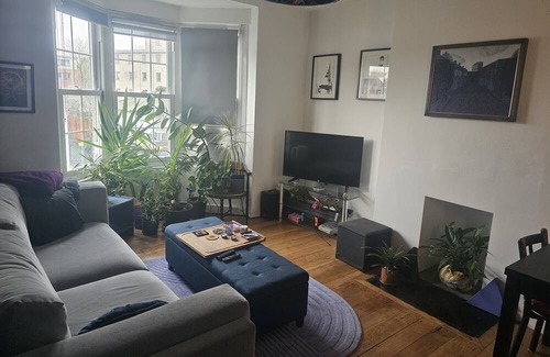 Thornton Apartment | Lovely flat in Brixton. Excellent location for exploring London.