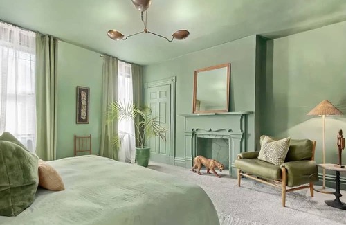 Pittsburgh House | Manor on The Hill