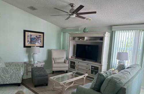 Nettles Island House | House on Porpoise Island | 2 Bed, 2 Bath