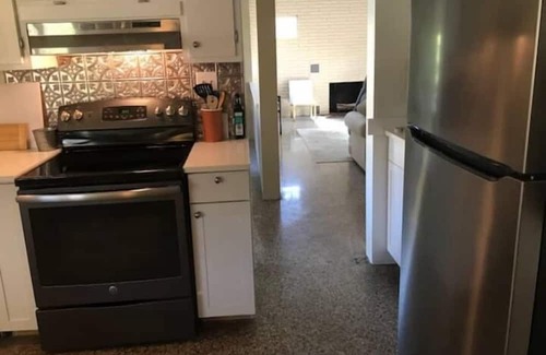 Sebastian Apartment | 3 Bedroom 740294 by Houzlet