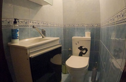 Izmir Villa | Detached Triplex - 1 minute to Historical Elevator